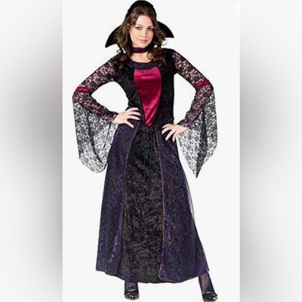 Fun world vampira dress or renaissance outfit dress up woman dress medium